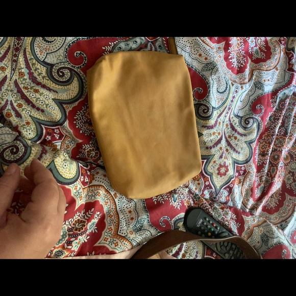 Leather pouch - Picture 1 of 3